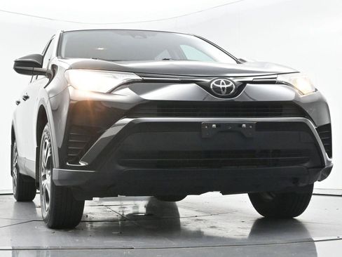 Used 2018 Toyota RAV4 LE w/ All Weather Liner Package AWD/4WD image 40