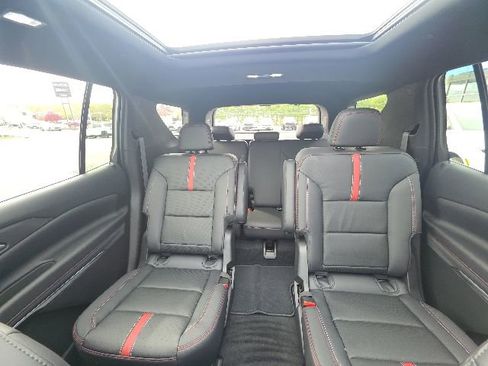 New 2026 Chevrolet Traverse RS AWD/4WD image 31
