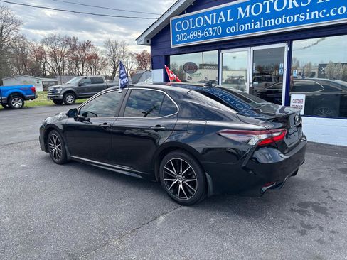 Used 2021 Toyota Camry SE image 7