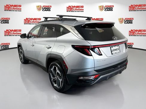 Certified 2022 Hyundai Tucson Limited AWD/4WD image 2