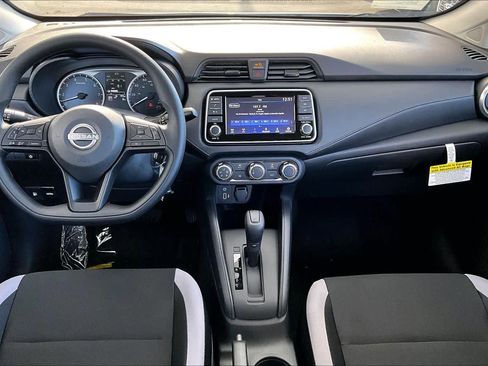 New 2025 Nissan Versa S image 5