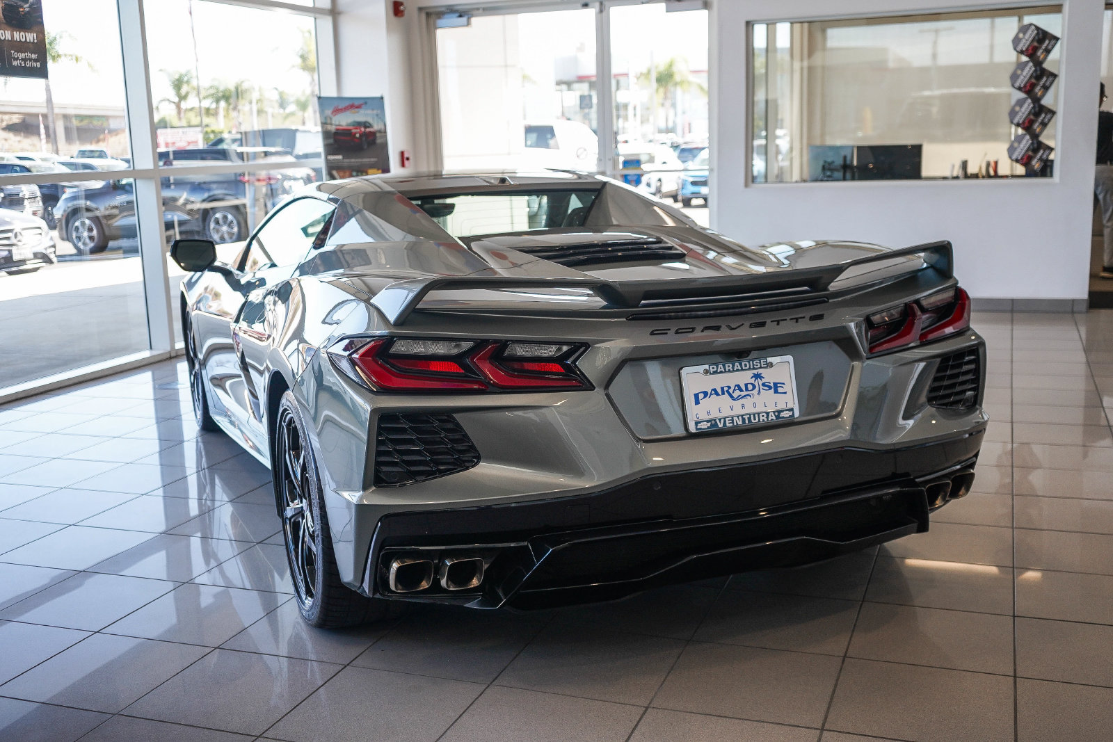 Used 2022 Chevrolet Corvette Stingray Premium Conv w/ Z51 Performance Package RWD image 4