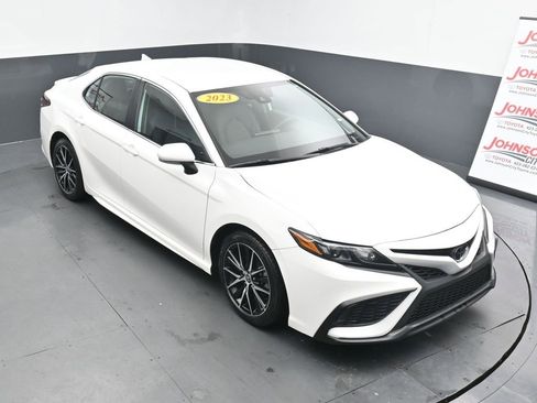 Used 2023 Toyota Camry SE image 24