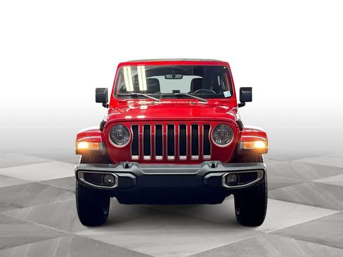 Used 2018 Jeep Wrangler Unlimited Sahara AWD/4WD image 3