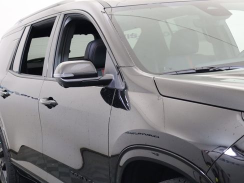 New 2026 Chevrolet Traverse RS image 3