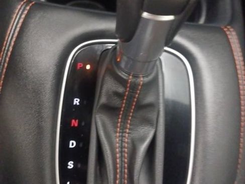 Certified 2025 Honda HR-V Sport image 26