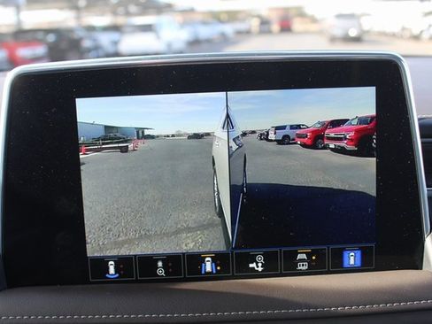 Used 2023 GMC Yukon SLT w/ SLT Luxury Package image 37