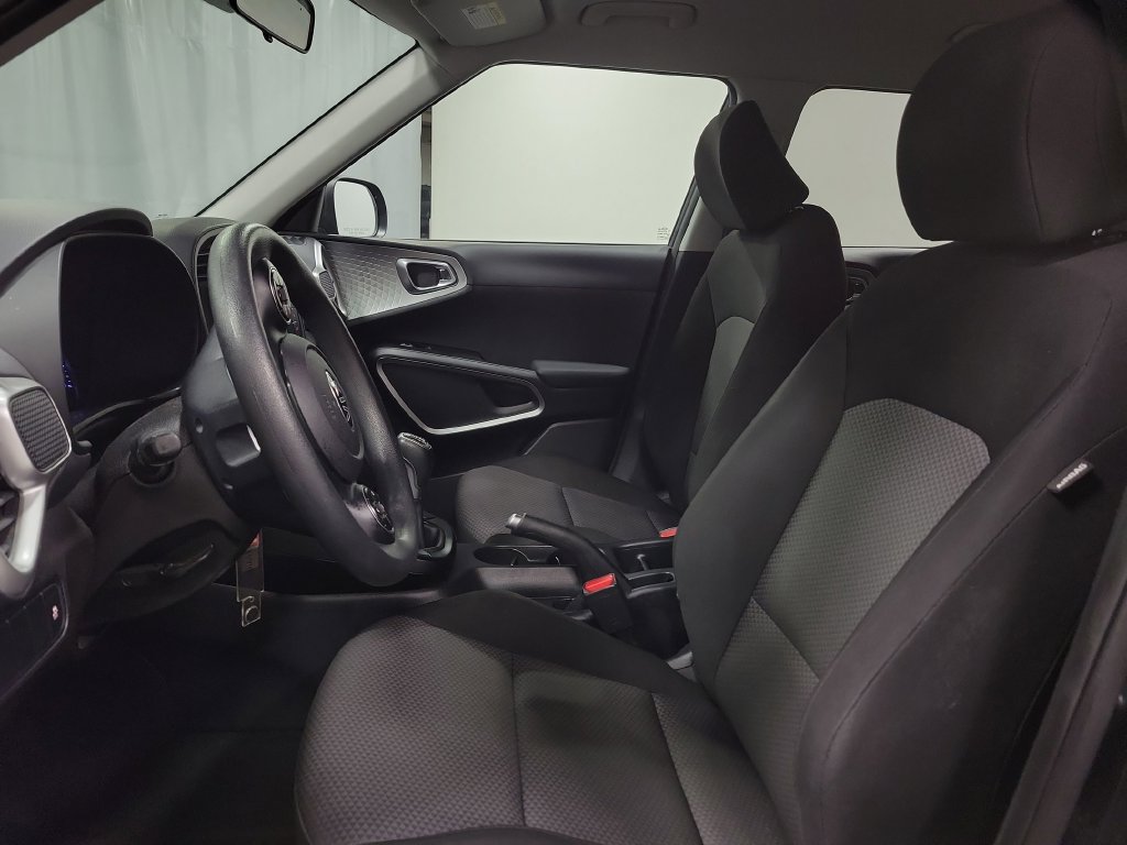 Used 2020 Kia Soul LX FWD image 16
