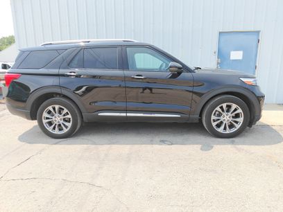 Used 2022 Ford Explorer Limited w/ Class IV Trailer Tow Package