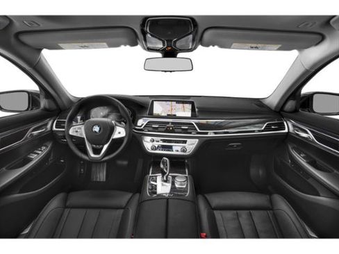 Used 2020 BMW 740i RWD image 5
