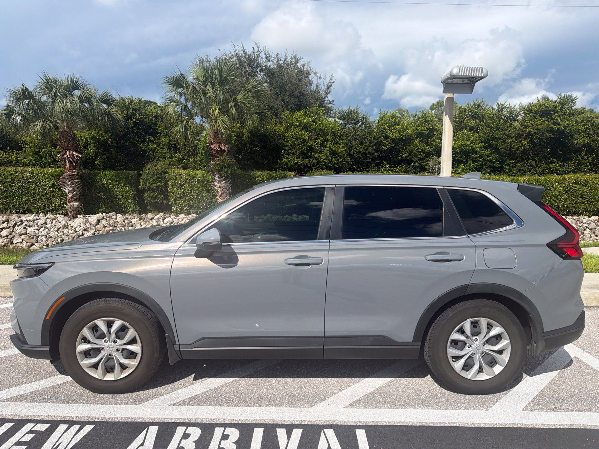 Used 2024 Honda CR-V LX image 2
