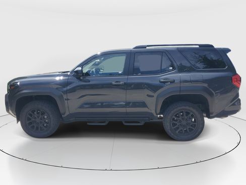 Used 2026 Toyota 4Runner SR5 AWD/4WD image 6