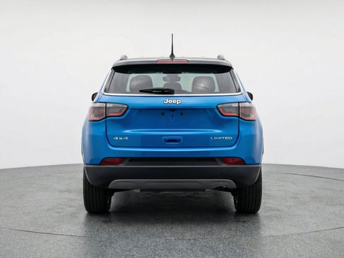 Used 2025 Jeep Compass Limited AWD/4WD image 7