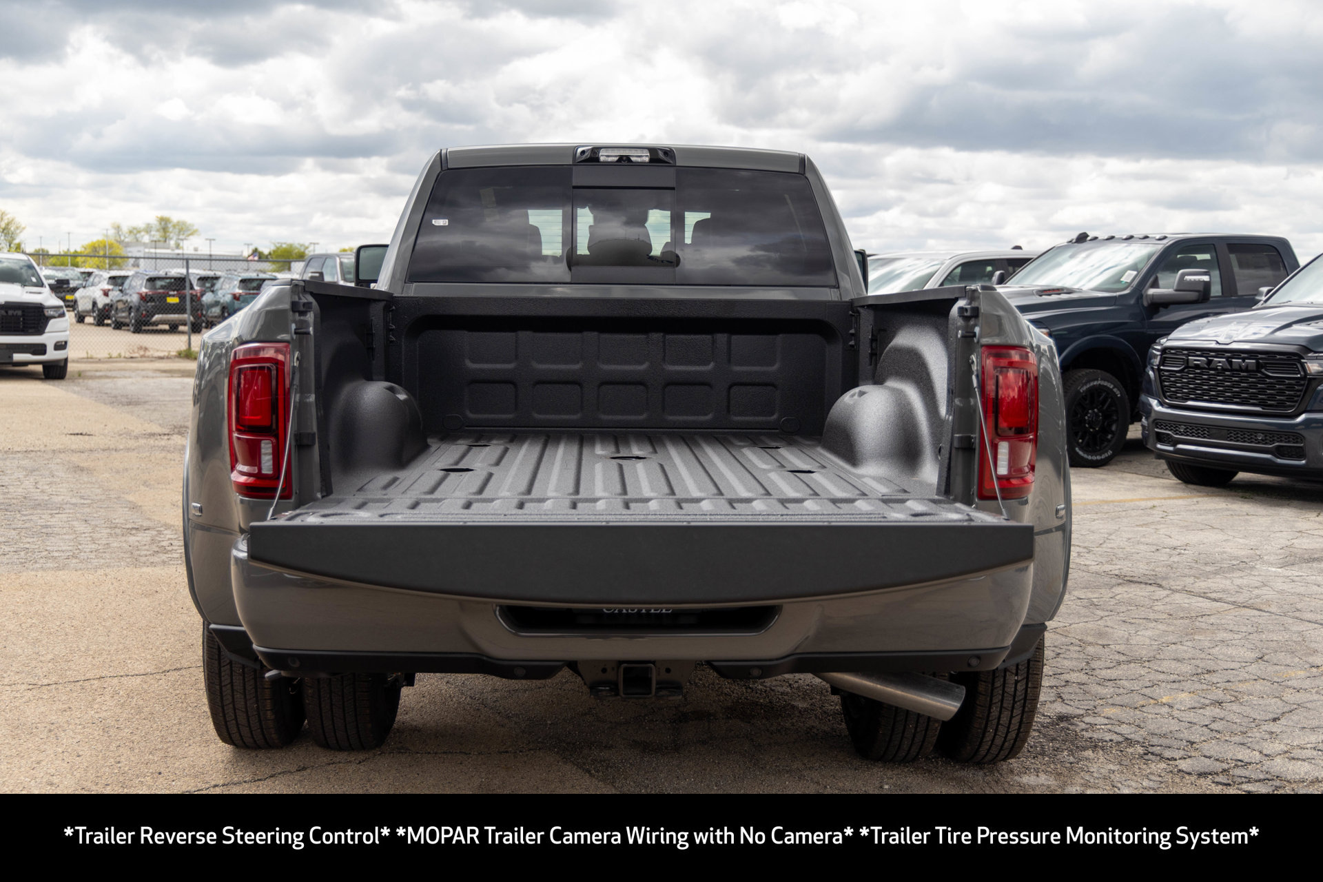 New 2026 RAM 3500 Limited AWD/4WD image 17