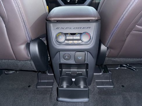 New 2026 Ford Explorer Platinum w/ LUX Leather Package image 22