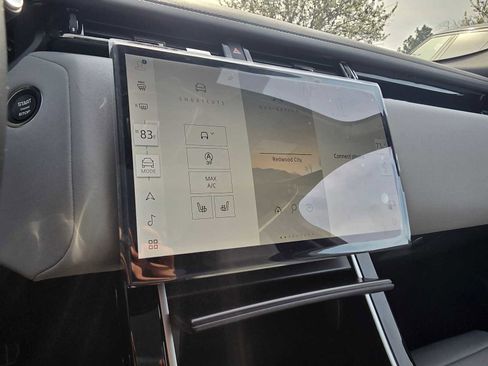 New 2026 Land Rover Range Rover Velar Dynamic SE image 28