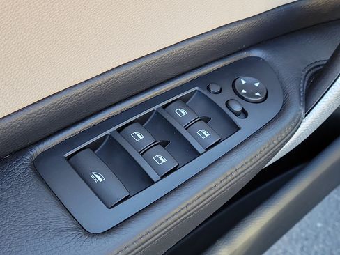 Used 2013 BMW 128i Convertible image 14