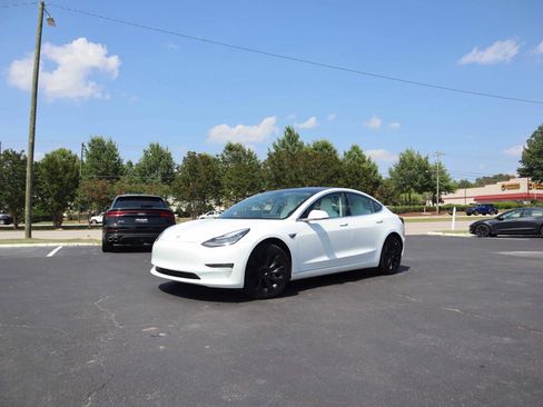 Used 2018 Tesla Model 3 Long Range AWD/4WD image 7