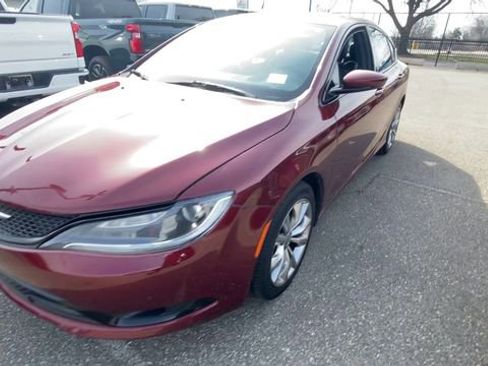 Used 2016 Chrysler 200 S image 6