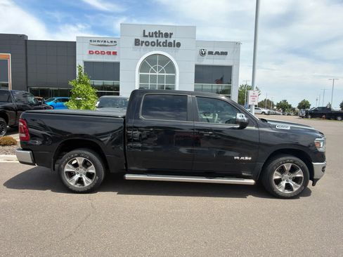 Used 2023 RAM 1500 Laramie AWD/4WD image 5