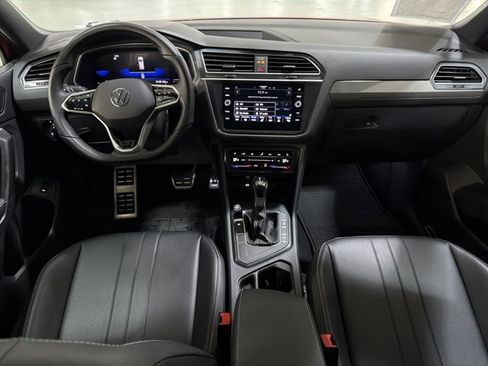 Certified 2024 Volkswagen Tiguan SE R-Line FWD image 22