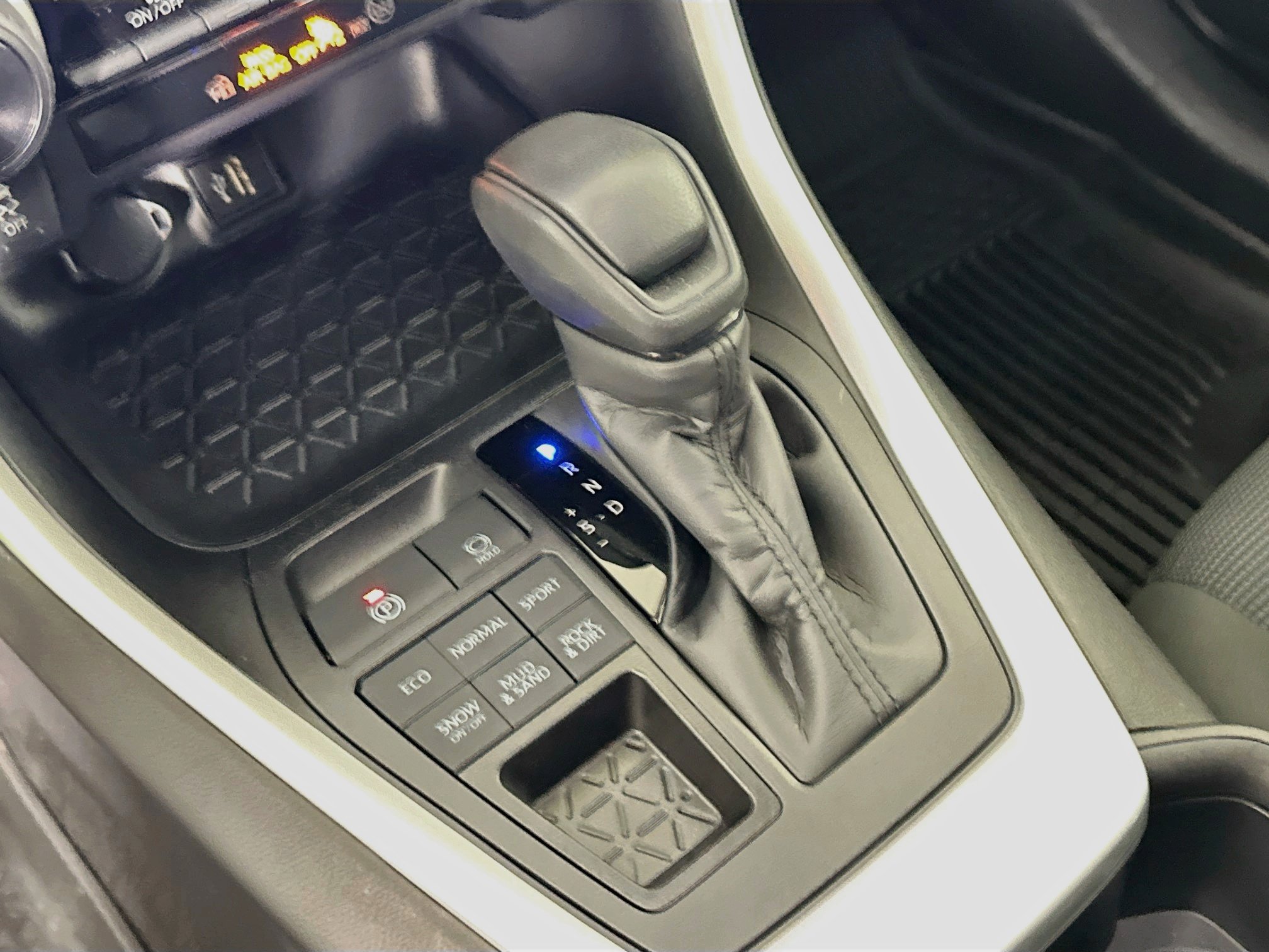 Certified 2025 Toyota RAV4 LE AWD/4WD image 20