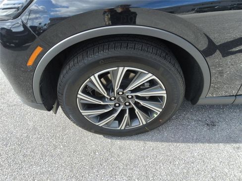 New 2026 Lincoln Aviator 2WD image 11