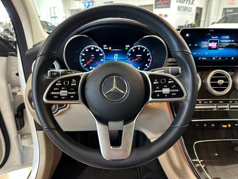Used 2020 Mercedes-Benz GLC 300 image 16
