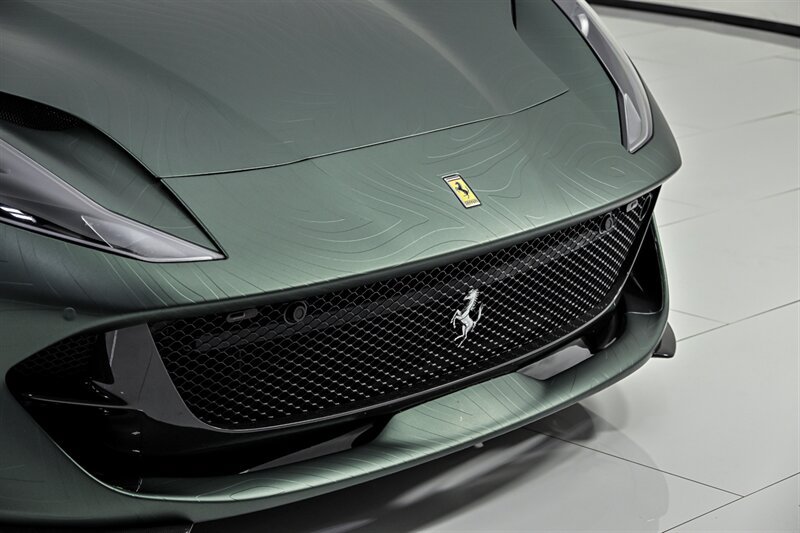 Used 2020 Ferrari 812 Superfast RWD image 5