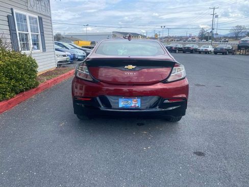 Used 2017 Chevrolet Volt LT w/ Comfort Package image 7