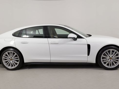 Used 2021 Porsche Panamera 4 image 9