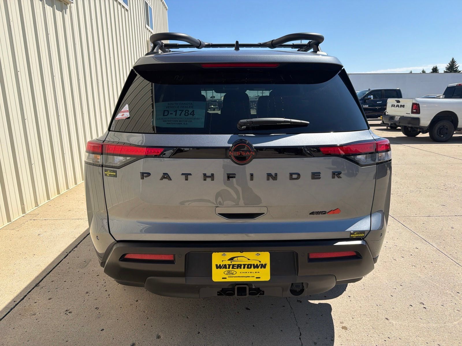 Used 2026 Nissan Pathfinder Rock Creek AWD/4WD image 6