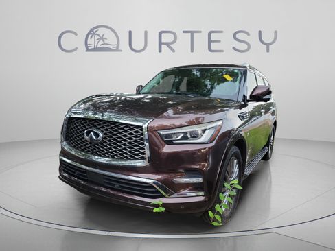 Used 2018 INFINITI QX80 2WD w/ Driver Assistance Package image 3