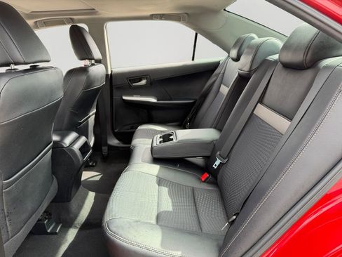 Used 2012 Toyota Camry SE image 10