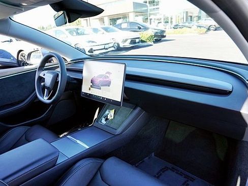 Used 2025 Tesla Model 3 Performance AWD/4WD image 11