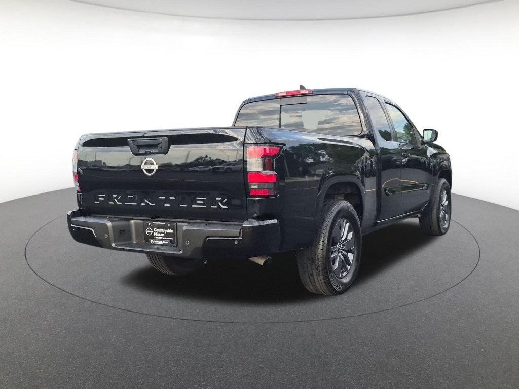 Used 2025 Nissan Frontier SV RWD image 5
