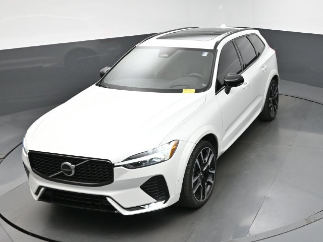 Used 2024 Volvo XC60 B5 Ultimate w/ Protection Package Premier AWD/4WD image 19