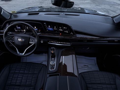 Certified 2024 Cadillac Escalade Sport Platinum w/ LPO, ONYX Package image 43