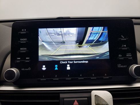 Used 2019 Honda Accord LX image 16