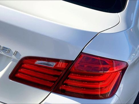 Used 2016 BMW 528i Sedan image 28