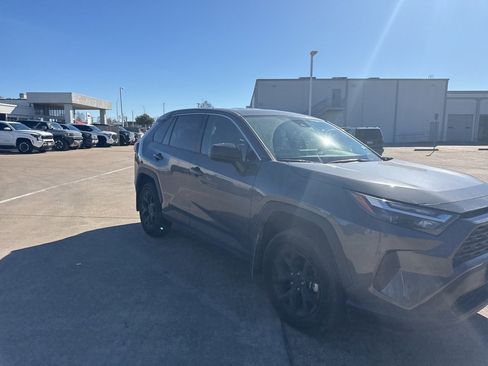Used 2023 Toyota RAV4 LE image 2