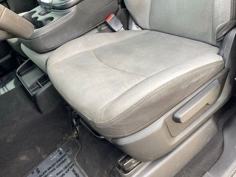 Used 2022 RAM 2500 Big Horn AWD/4WD image 24