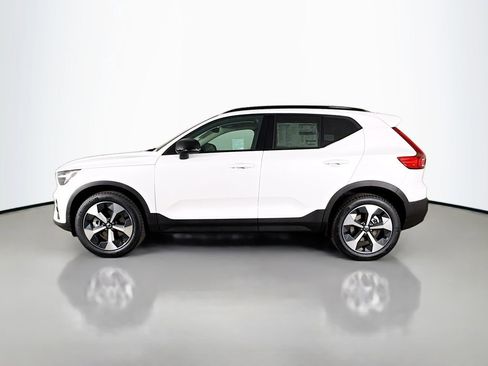 New 2026 Volvo XC40 B5 Plus w/ Protection Package Premier AWD/4WD image 4