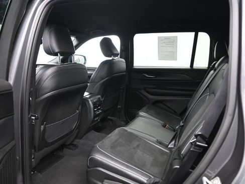 Used 2023 Jeep Grand Cherokee L Laredo AWD/4WD image 27