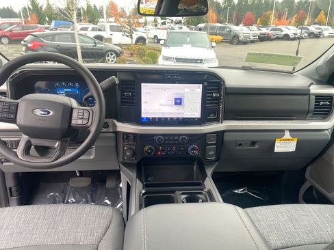 New 2026 Ford F350 XLT w/ XLT Premium Package AWD/4WD image 21