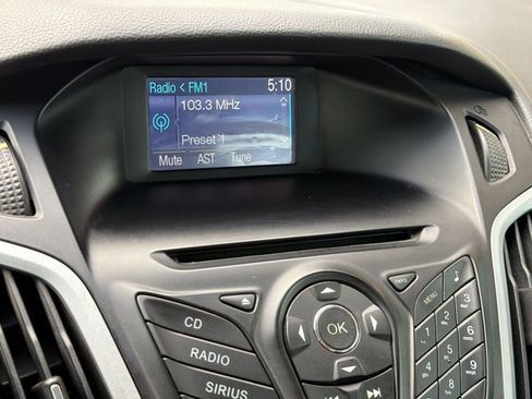 Used 2012 Ford Focus SE FWD image 24