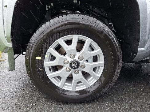 New 2025 Toyota Tacoma SR5 image 4