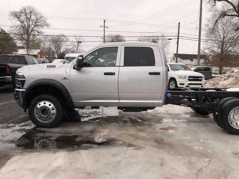 New 2026 RAM 4500 Tradesman w/ Chrome Appearance Group AWD/4WD image 3