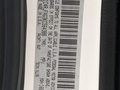 Used 2019 Jeep Grand Cherokee Altitude image 26