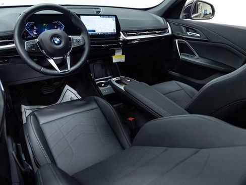 Certified 2025 BMW X1 xDrive28i w/ Convenience Package AWD/4WD image 19